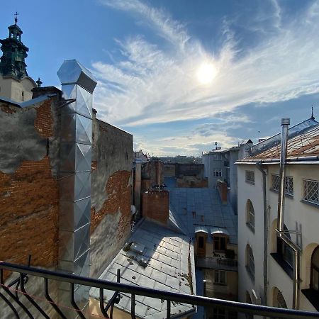 Grand Apartments On Rynok Square Lviv Extérieur photo