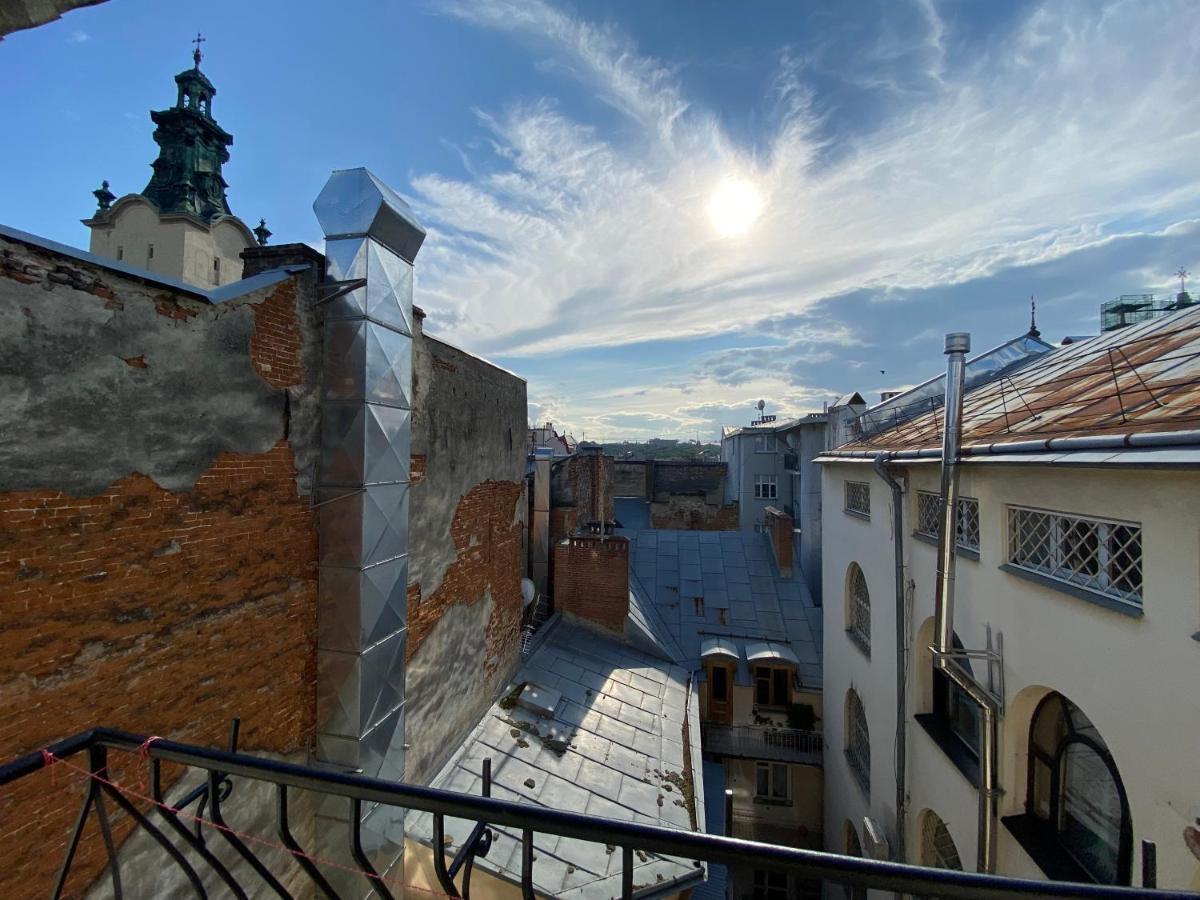 Grand Apartments On Rynok Square Lviv Extérieur photo