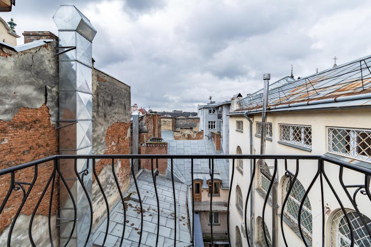 Grand Apartments On Rynok Square Lviv Extérieur photo