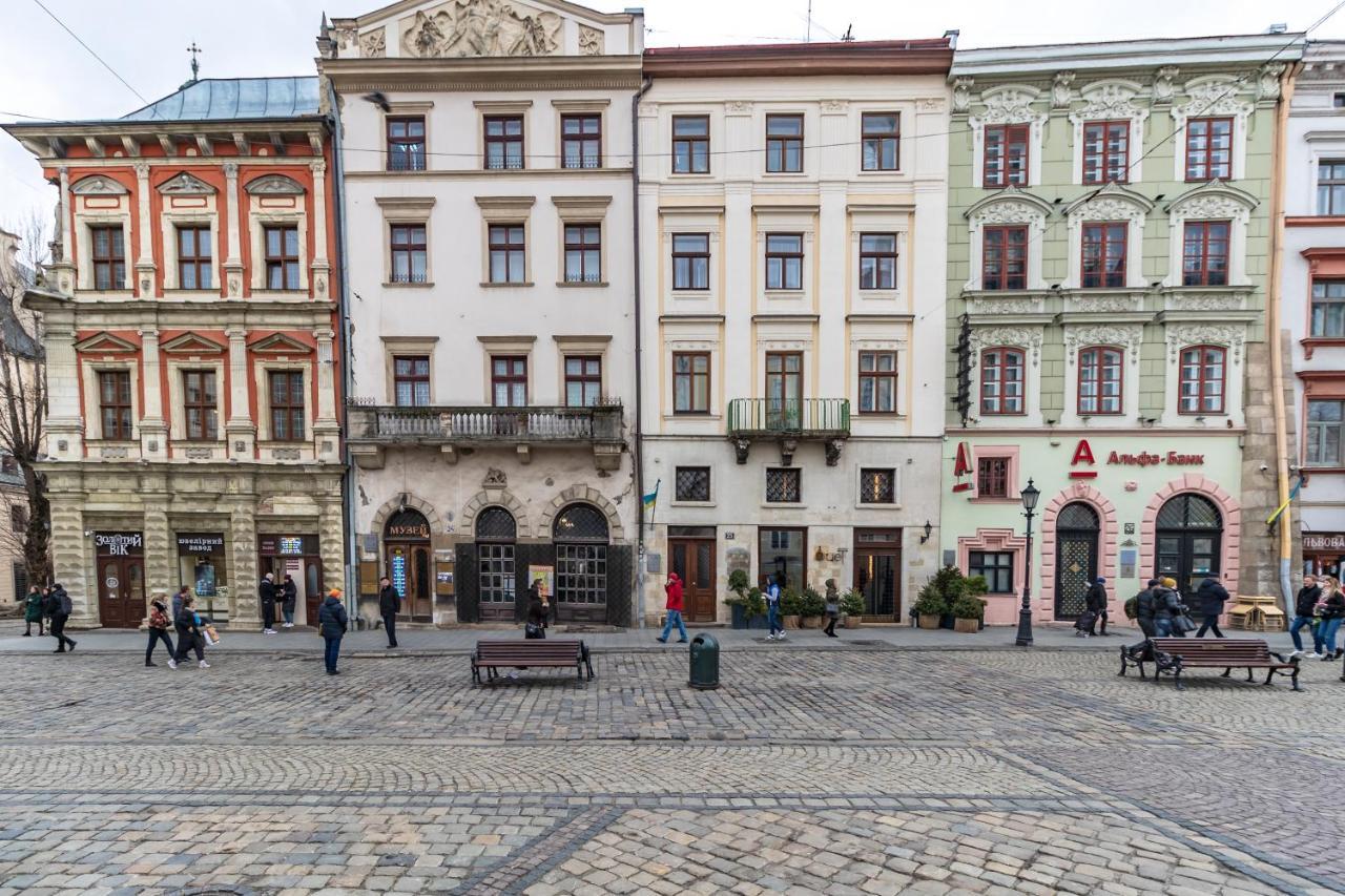 Grand Apartments On Rynok Square Lviv Extérieur photo