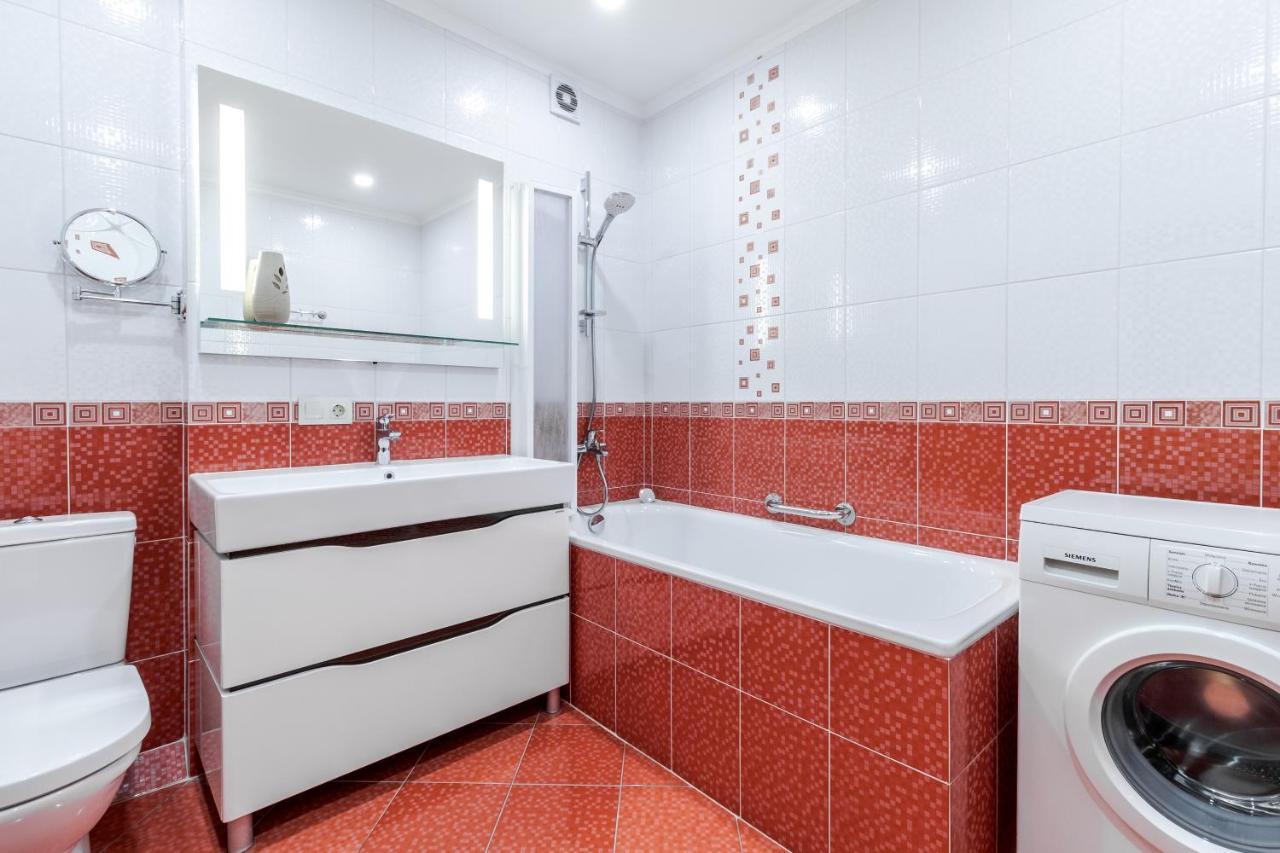 Grand Apartments On Rynok Square Lviv Extérieur photo